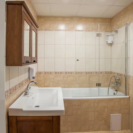 Air-conditioned Sancova - Old Town Lägenhet Bratislava