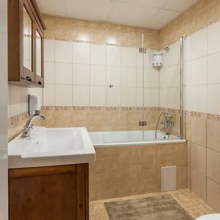 Air-conditioned Sancova - Old Town