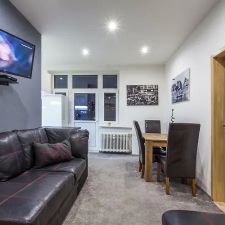 Air-conditioned Sancova - Old Town Apartment *
