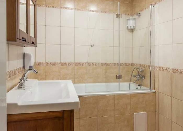 Air-conditioned Sancova - Old Town