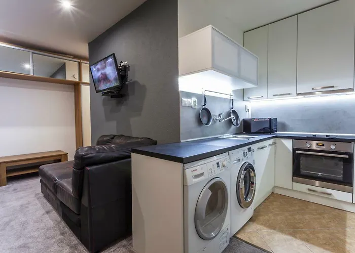 Air-conditioned Sancova - Old Town Appartement